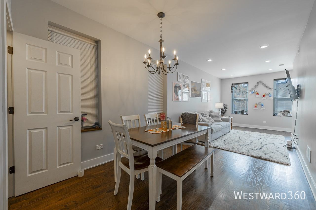 1640 W Blackhawk St #2 - Photo 4 of 12