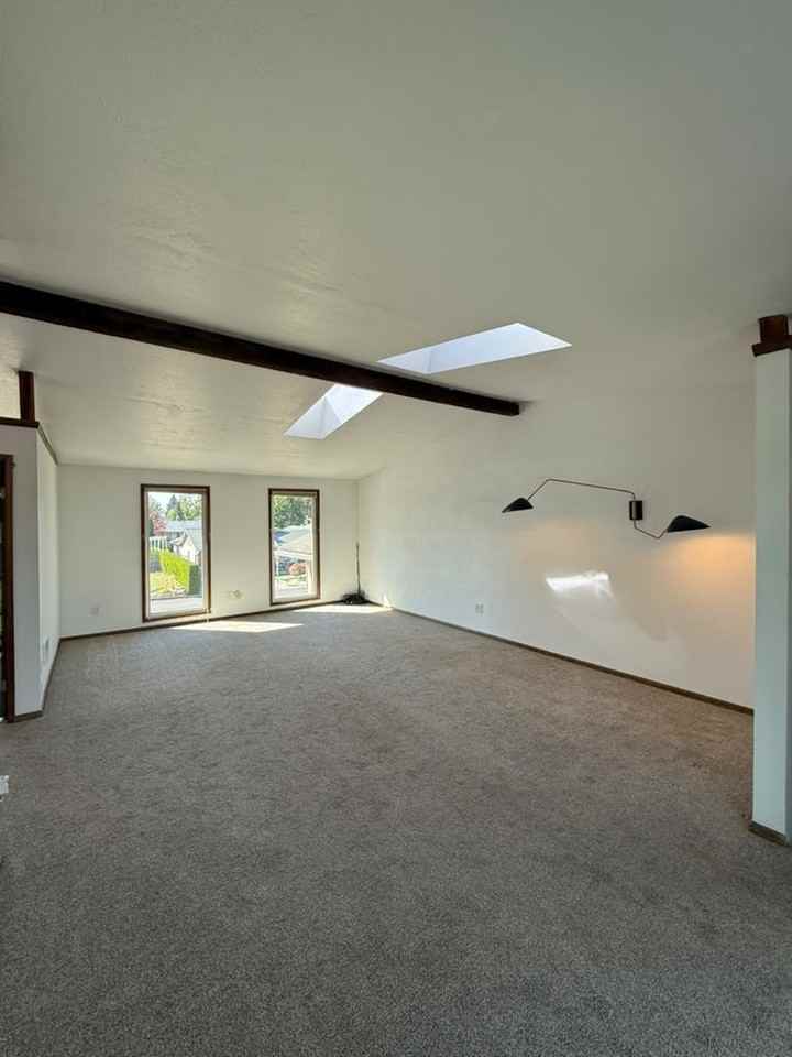 1415 S Woodlawn Rd - Photo 5 of 15