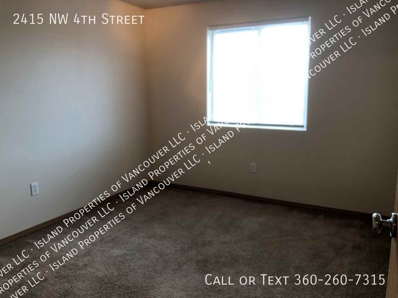 2415 Nw 4th St - Photo 3 of 10