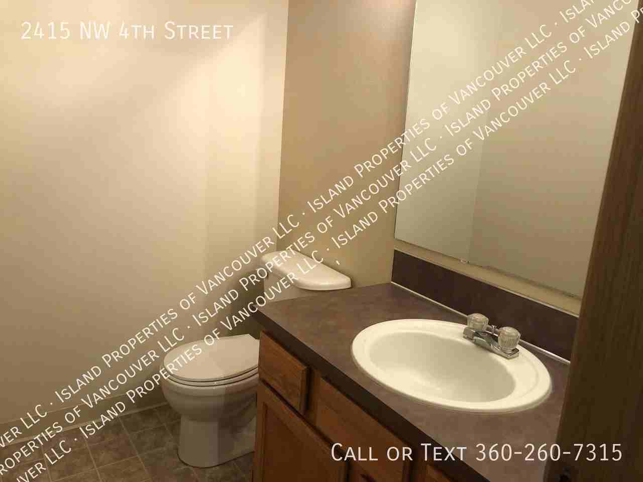 2415 Nw 4th St - Photo 6 of 10