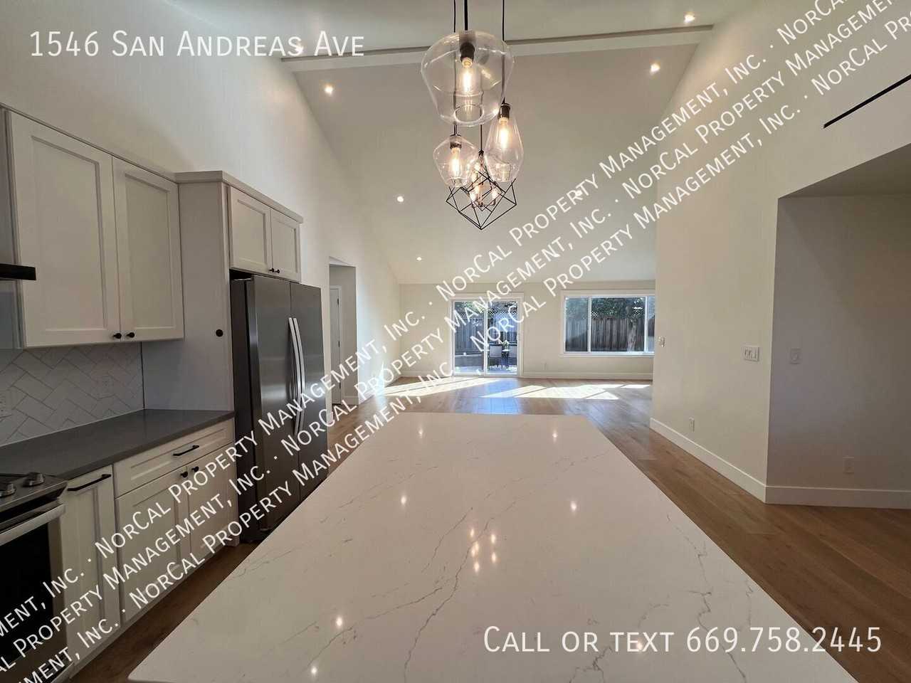 1546 San Andreas Ave - Photo 5 of 32