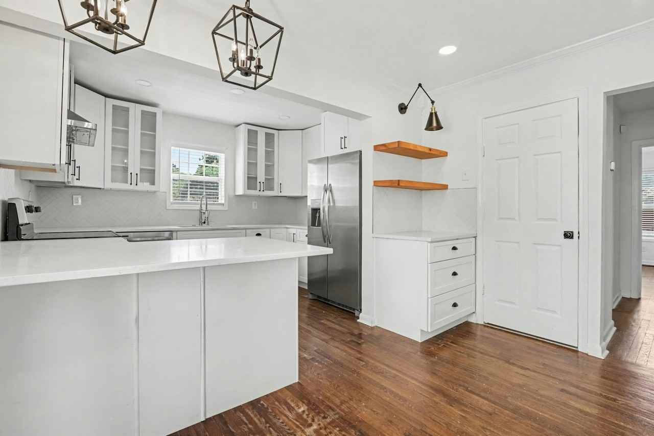 188 Clay Street Southeast - Photo 4 of 15