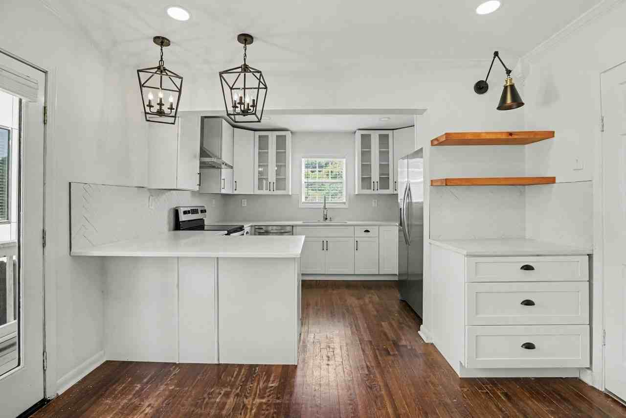 188 Clay Street Southeast - Photo 3 of 15