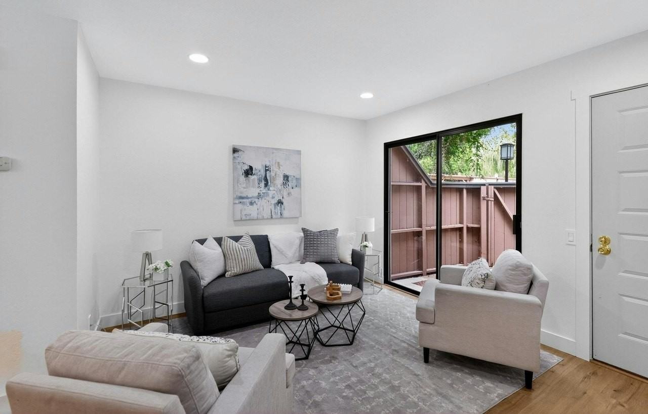 247 East Warren Common, Unit 66 - Photo 5 of 25