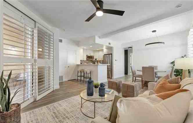 2000 Pacific Coast Highway, Unit 203 - Photo 3 of 19