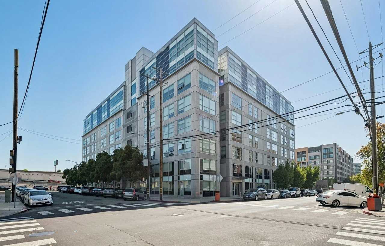 428 Alice Street, Unit 533 - Photo 4 of 20