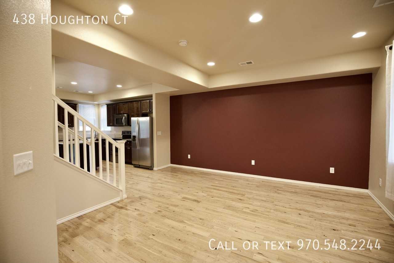 438 Houghton Ct - Photo 5 of 35