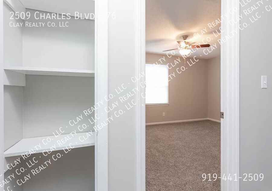 2509 Charles Blvd #76 - Photo 3 of 31
