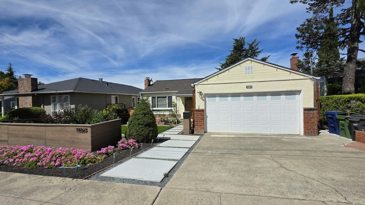 18069 Judy Street - Photo 2 of 5