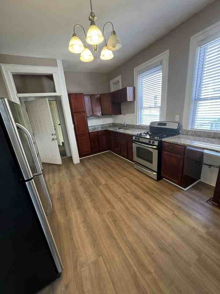 1309 West Huron Street, Unit 3R - Photo 2 of 11