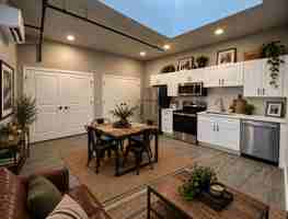 featured image of 133 E Philadelphia St
