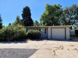 featured image of 711 W Prospect Rd