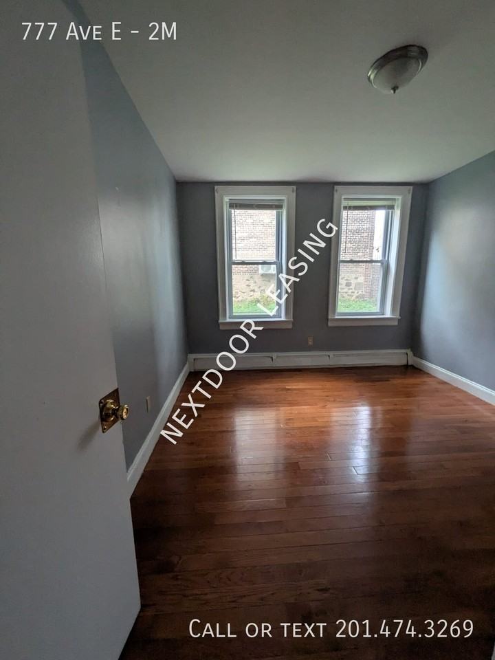 777 Avenue E #2M - Photo 7 of 9