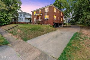 featured image of 256 Wyandotte St