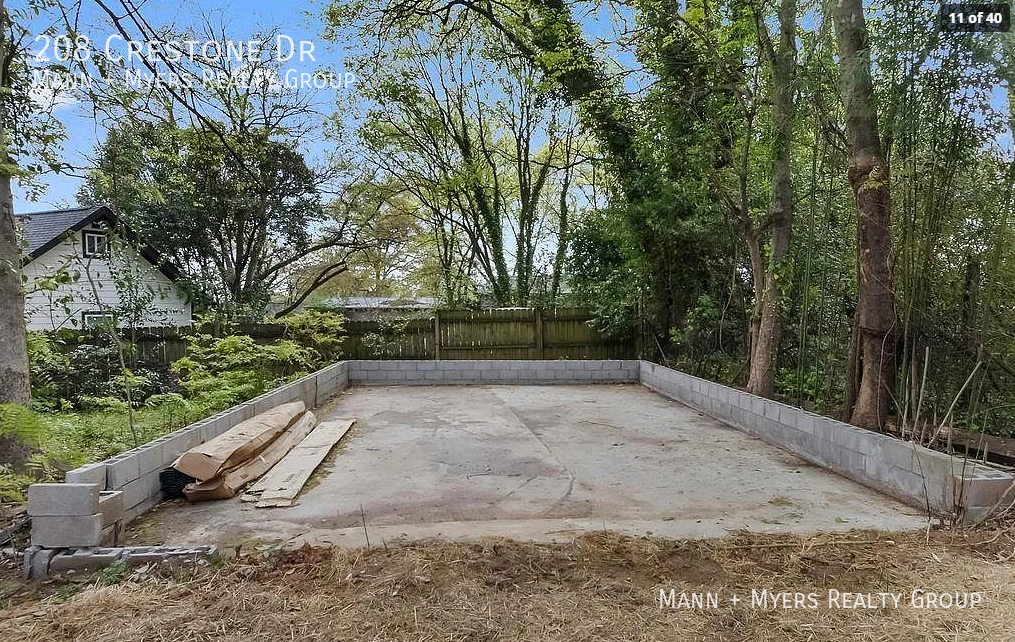 208 Crestone Dr - Photo 3 of 34