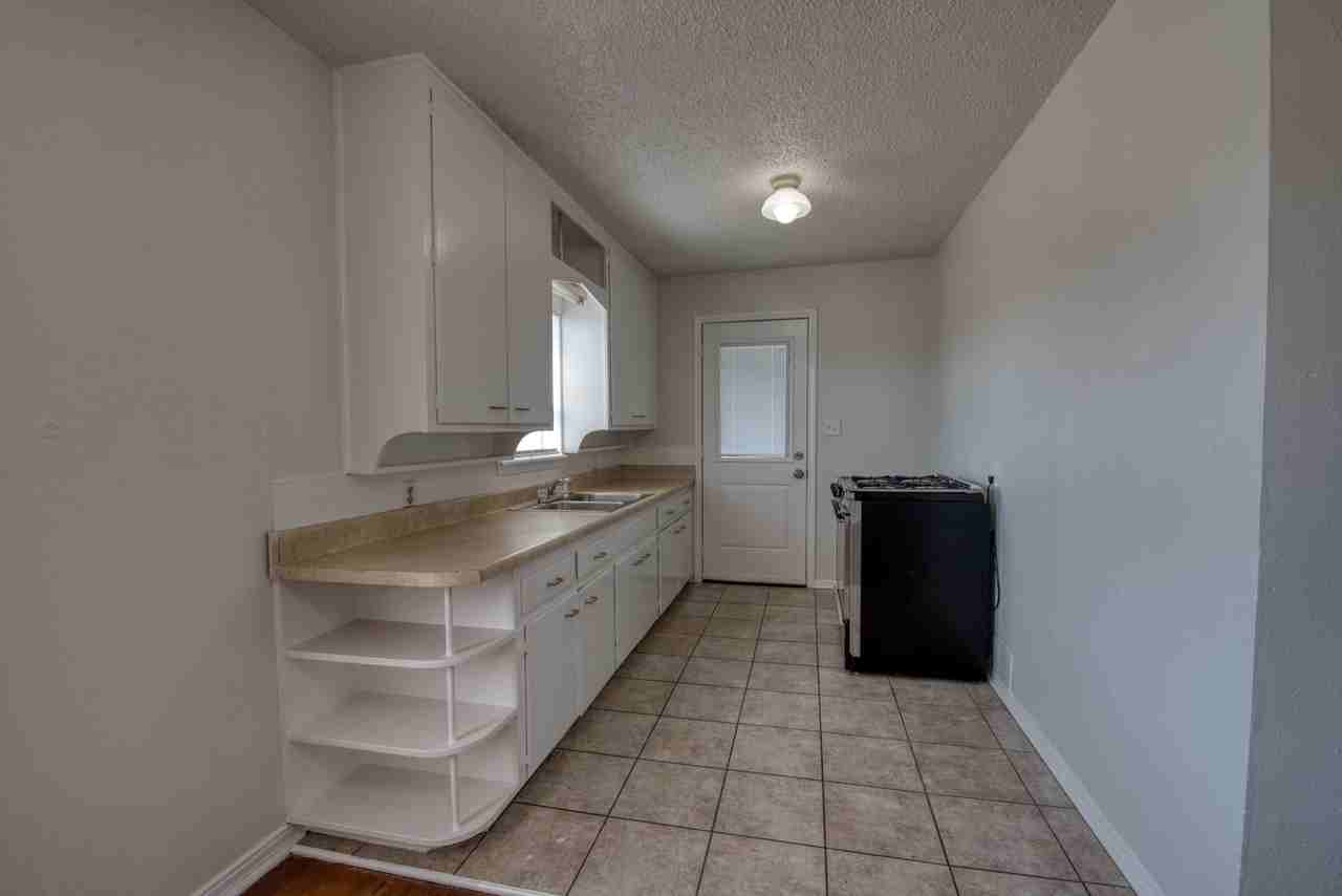 2480 Nw 39th Ter #1 - Photo 3 of 14