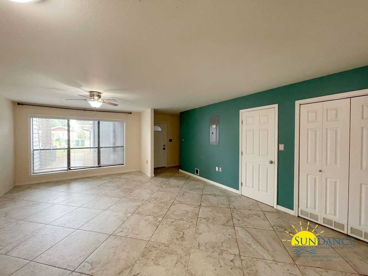 42 7th Ave - Photo 4 of 25