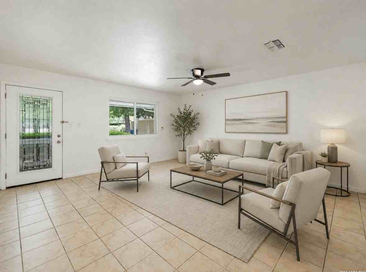 356 Bobolink Drive, Unit 1 - Photo 4 of 15