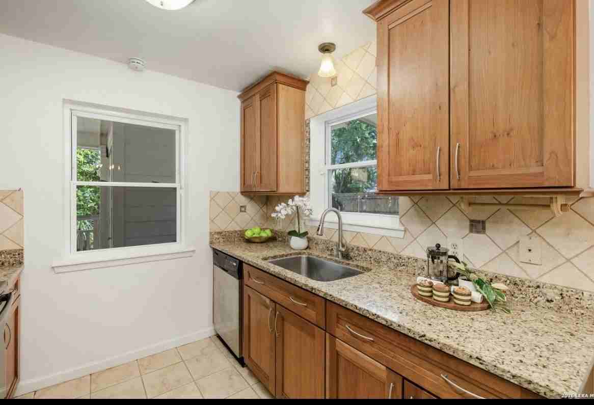 356 Bobolink Drive, Unit 1 - Photo 6 of 15