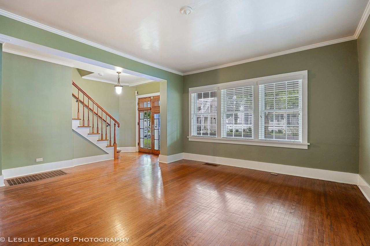 241 W Van Buren Ave - Photo 2 of 34