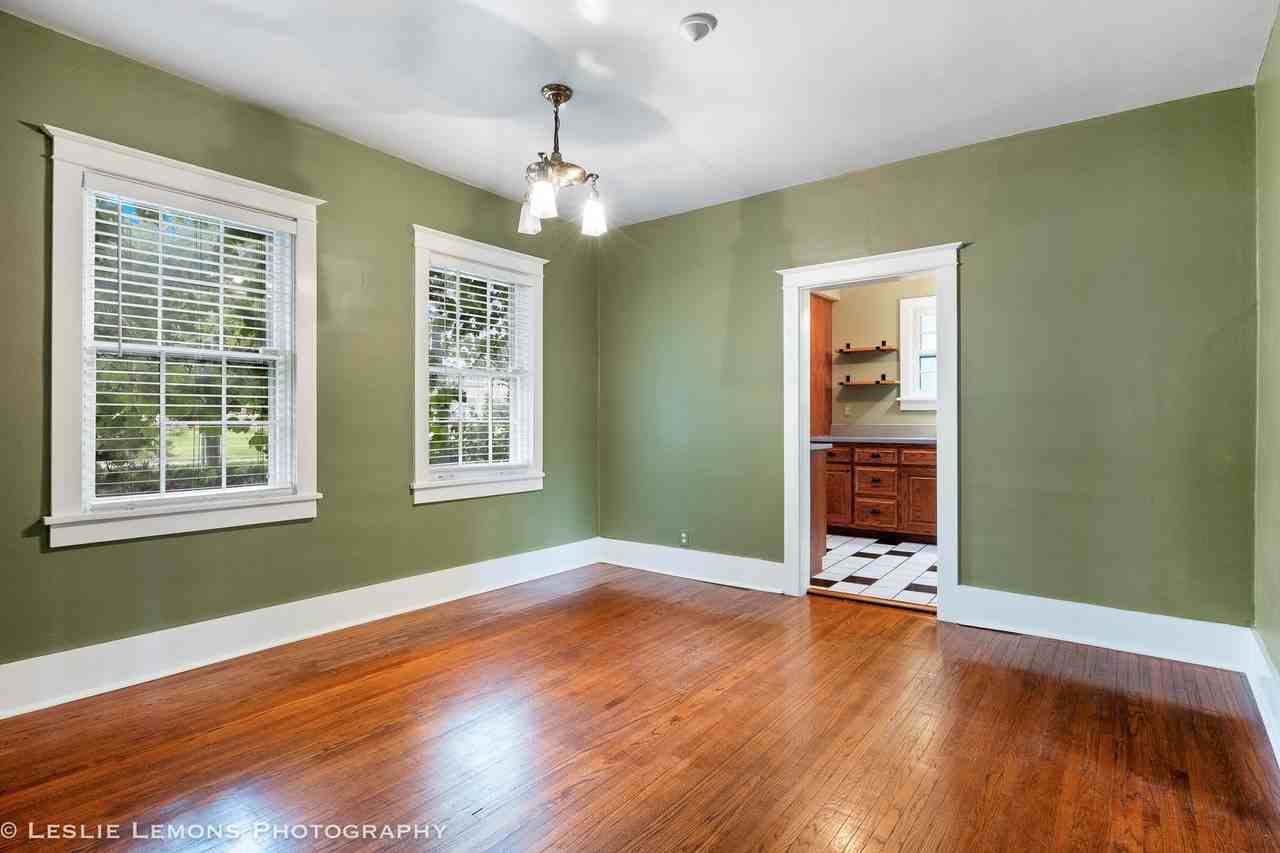 241 W Van Buren Ave - Photo 4 of 34
