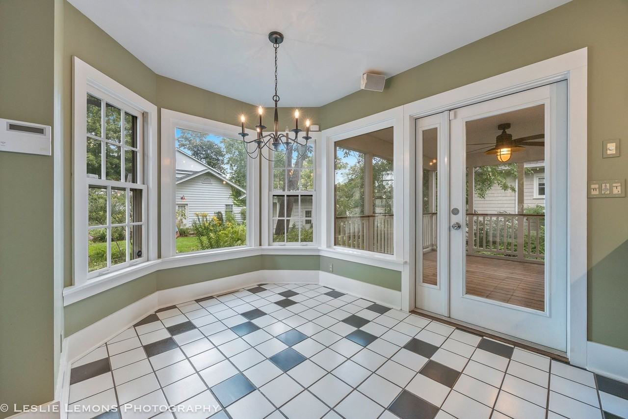 241 W Van Buren Ave - Photo 7 of 34