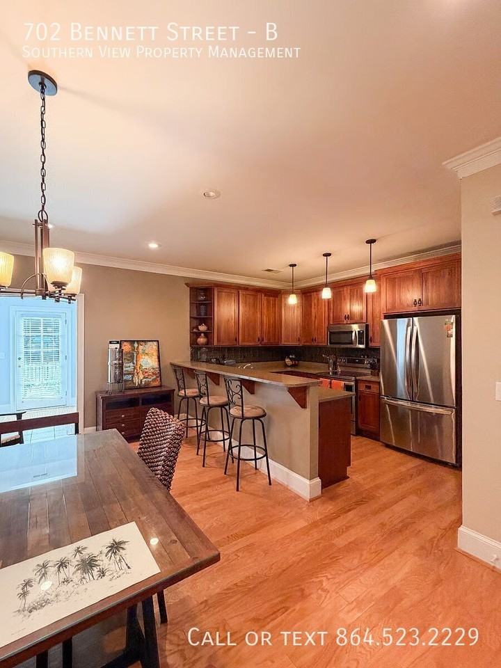 702 Bennett St #B - Photo 4 of 13