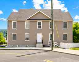 featured image of 11 Summer St Apt 3a