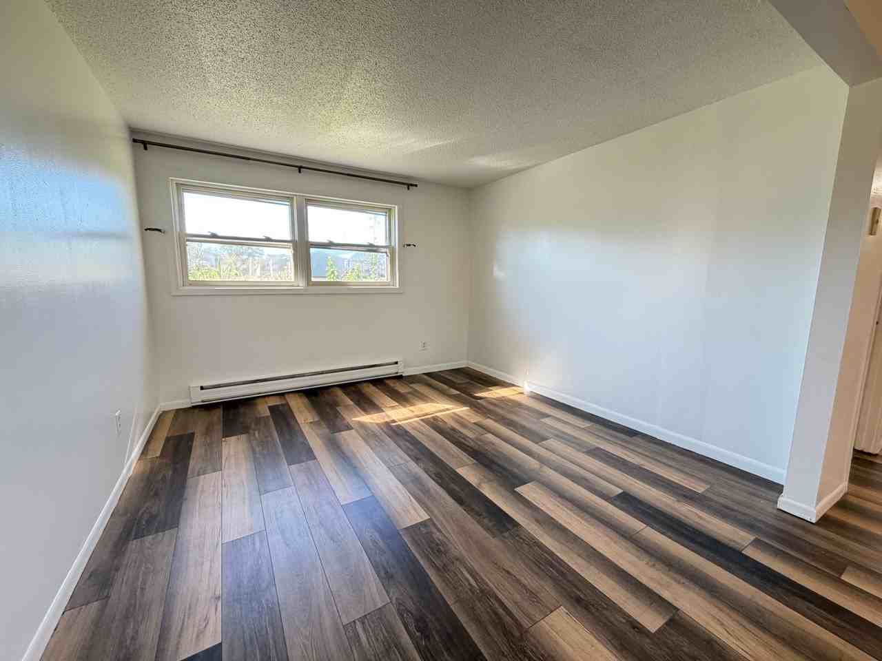2406 Hill Ave #4 - Photo 2 of 27