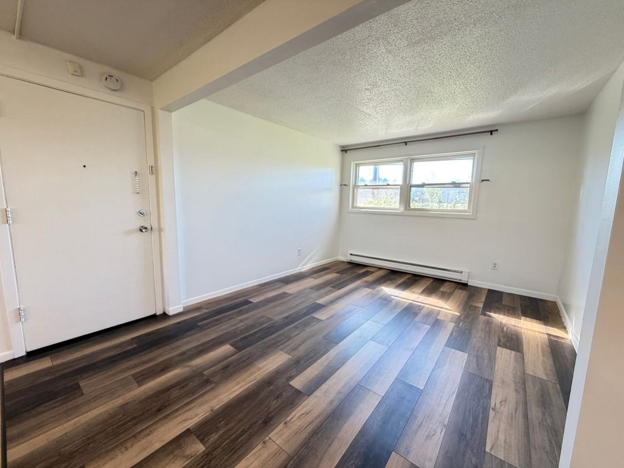 2406 Hill Ave #4 - Photo 3 of 27