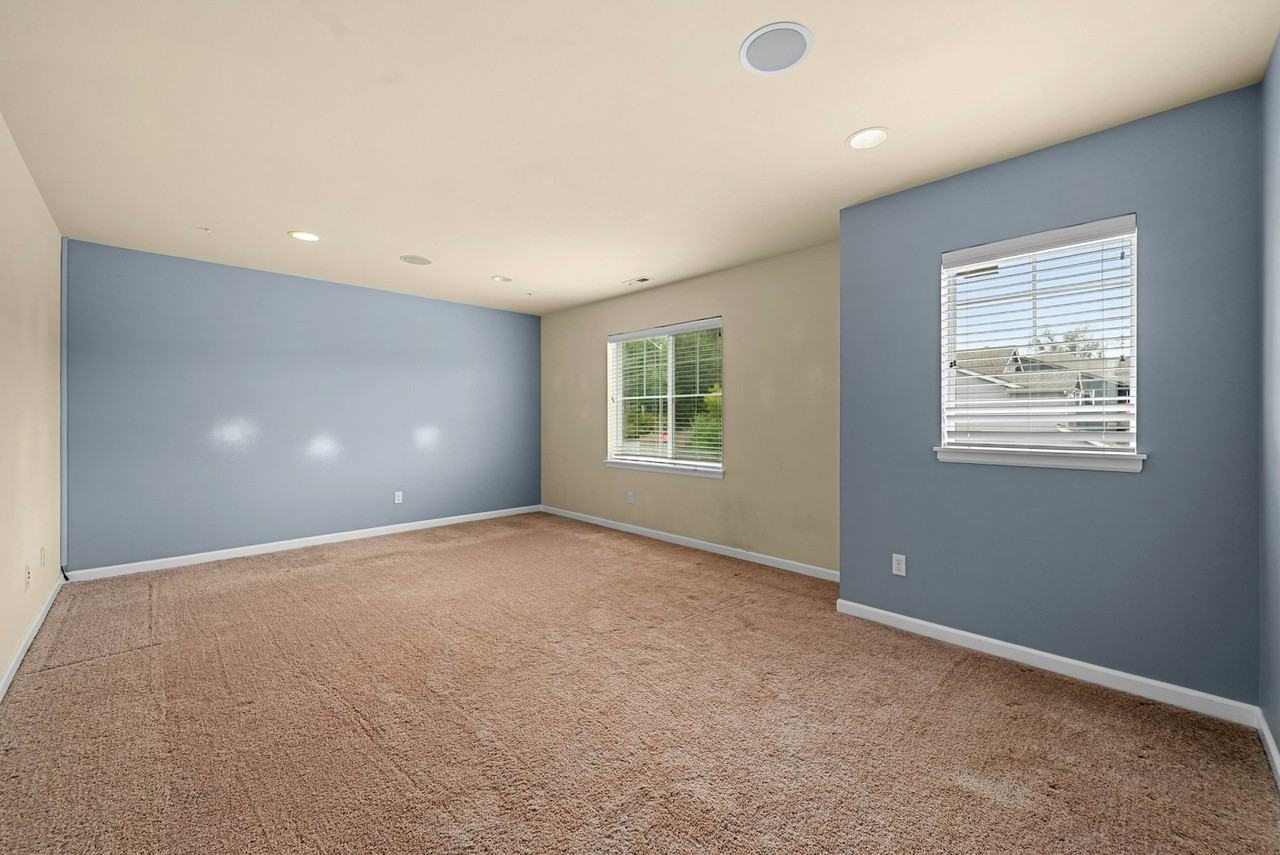 14225 3rd Avenue West - Photo 7 of 39