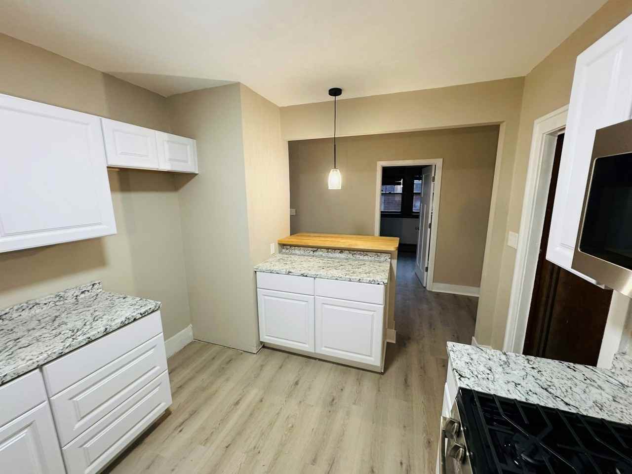 1428 Potomac Drive, Unit LOWER - Photo 3 of 13