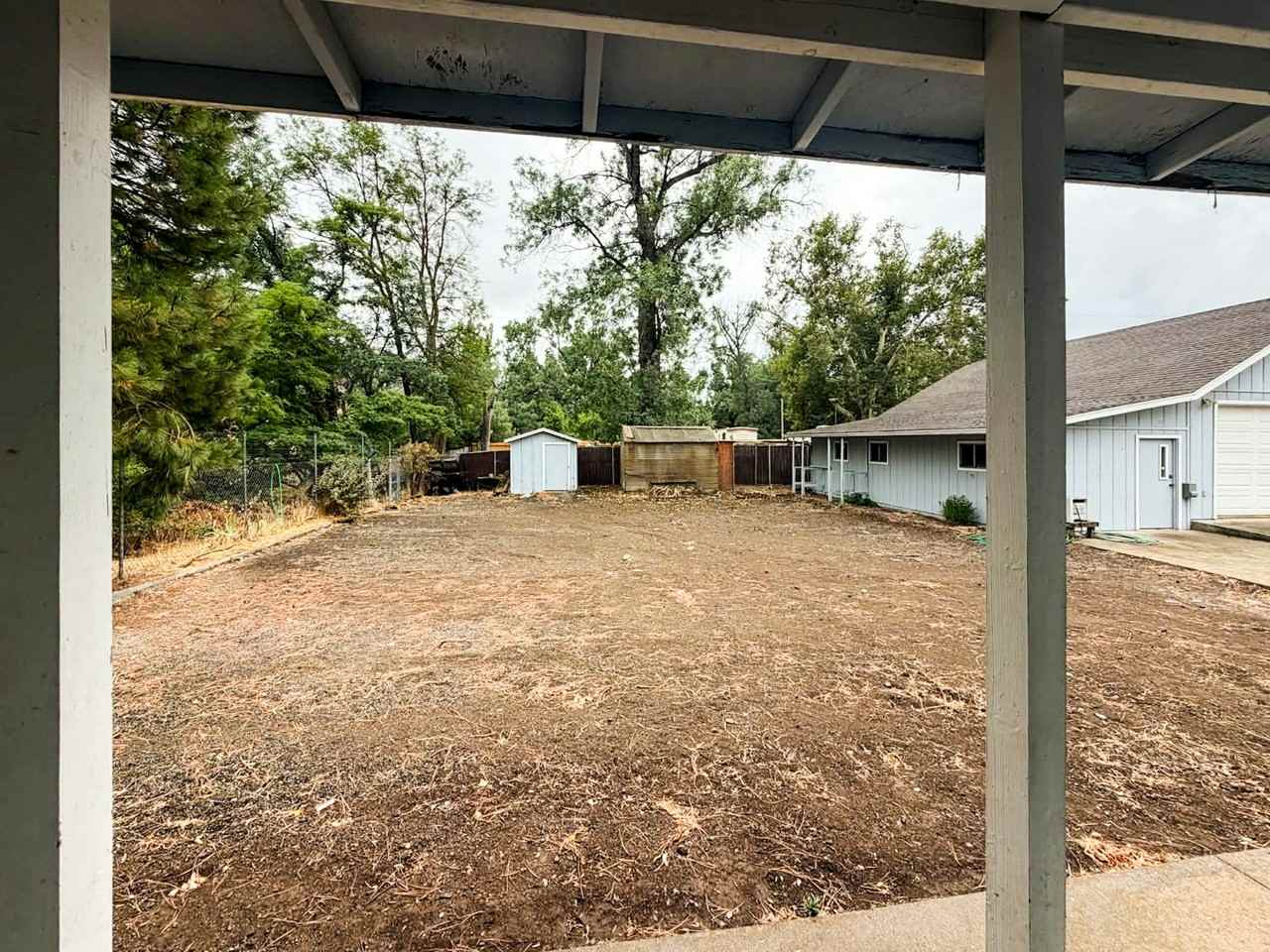 400 Burgess Street - Photo 7 of 37