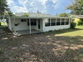 202 Essex Dr - Photo 1 of 1