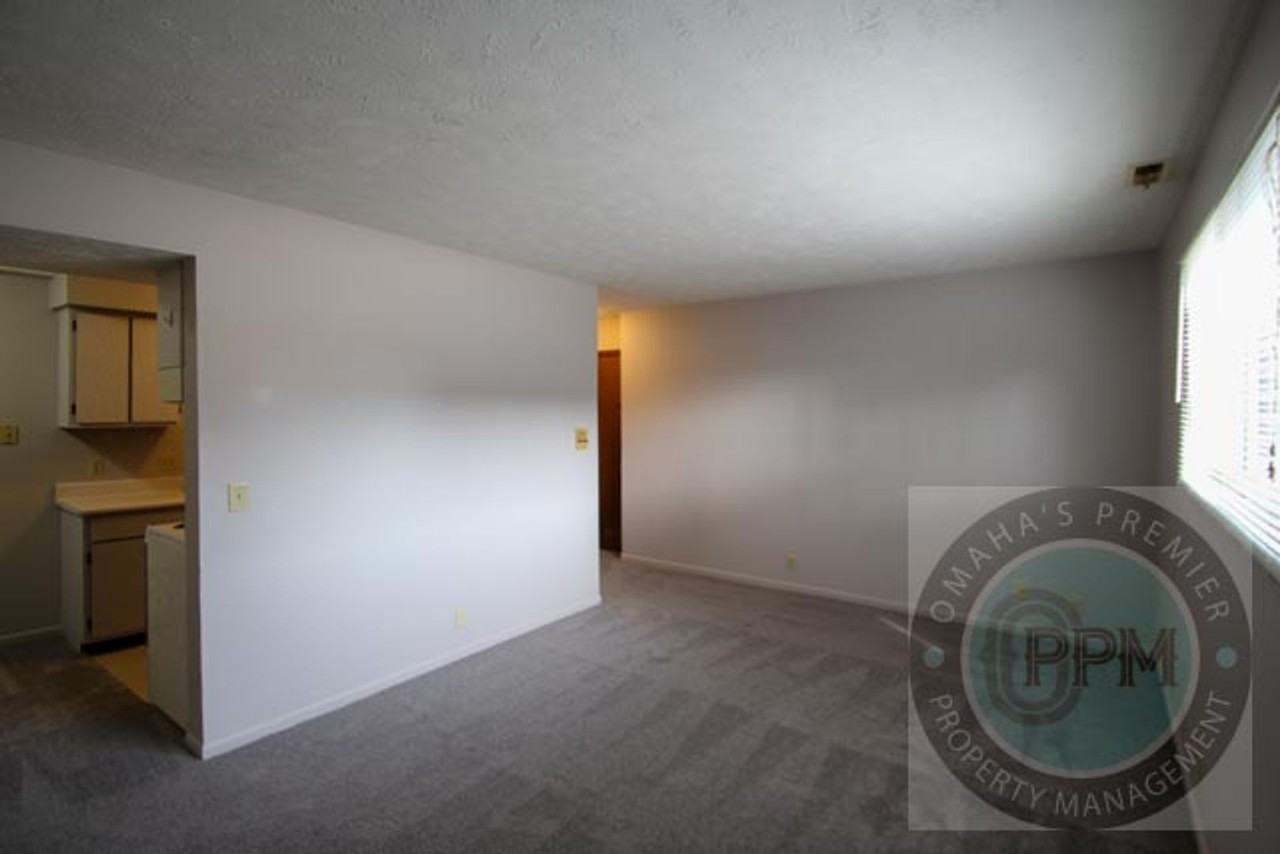 qMaple Place - Photo 2 of 26