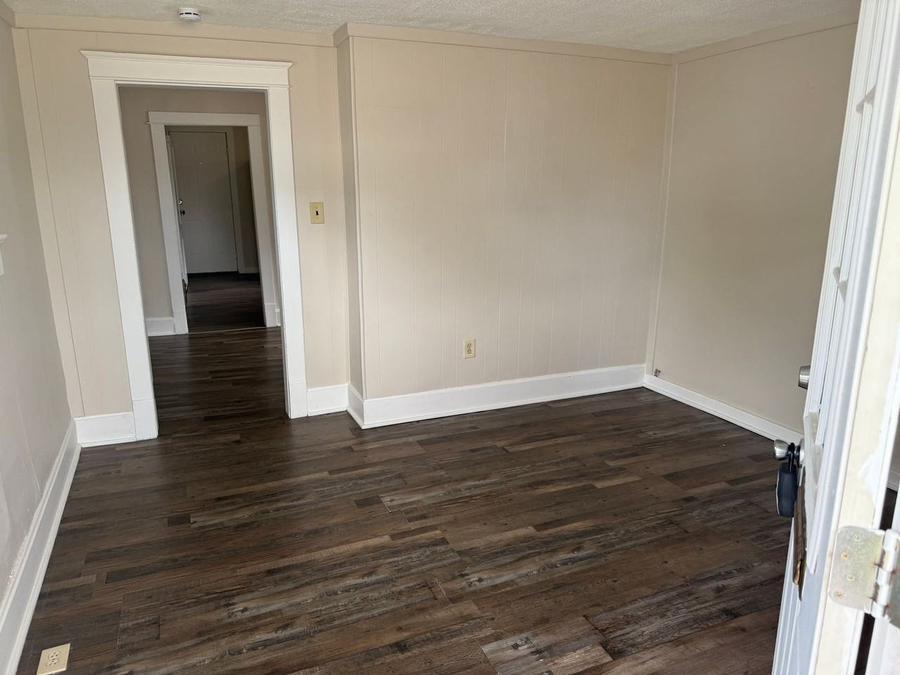 334 W Church St - Photo 2 of 10