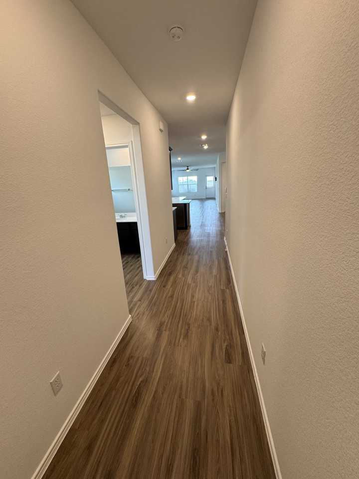 237 Escondido Cir #1 - Photo 3 of 30