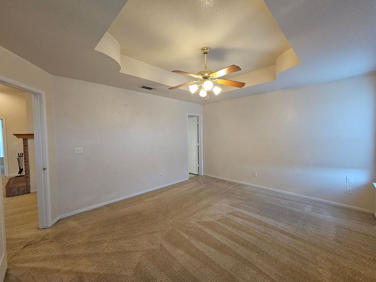 3701 Foxglove Ln - Photo 7 of 23