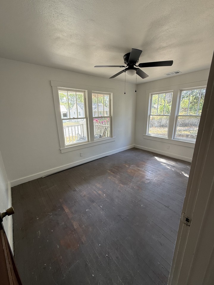 212 S Patterson St #NA - Photo 7 of 7