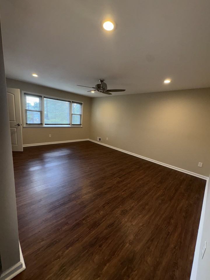 533 3rd Ave #NA - Photo 3 of 14