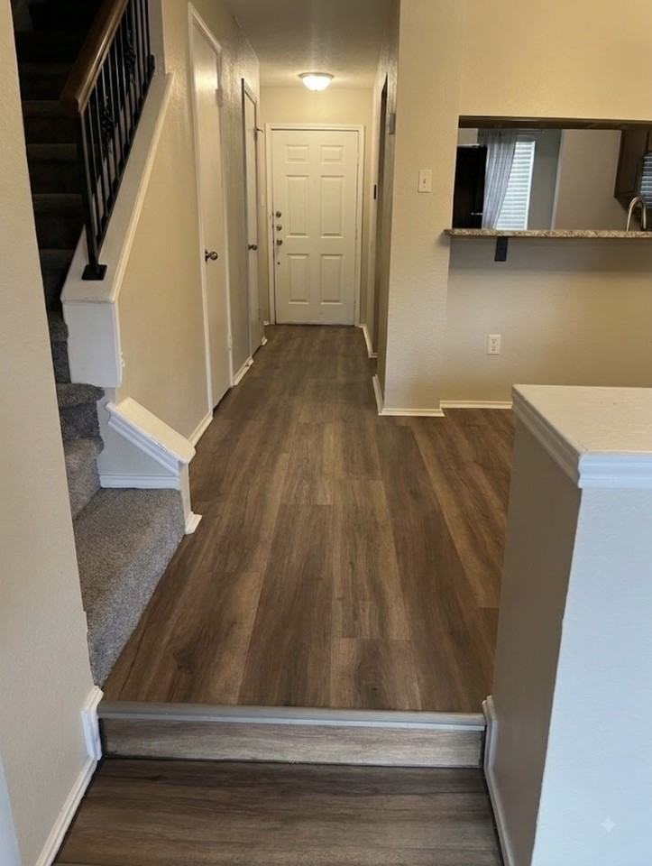 10254 Dover Rdg #804 - Photo 4 of 15