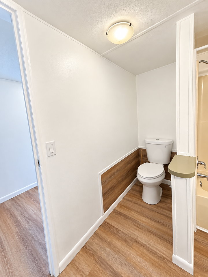 4437 Se 23rd Ct #NA - Photo 5 of 14