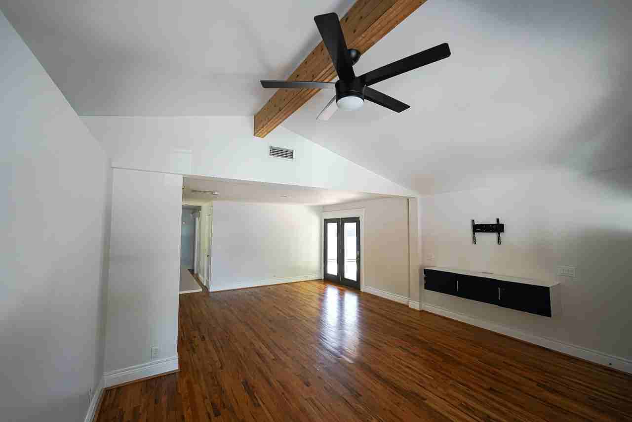 902 902 #1 Garden Villa Ct #NA - Photo 2 of 25