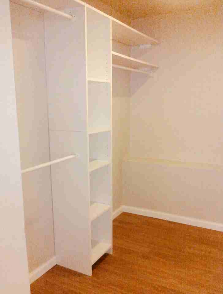 909 Willow St #1-2 - Photo 4 of 6