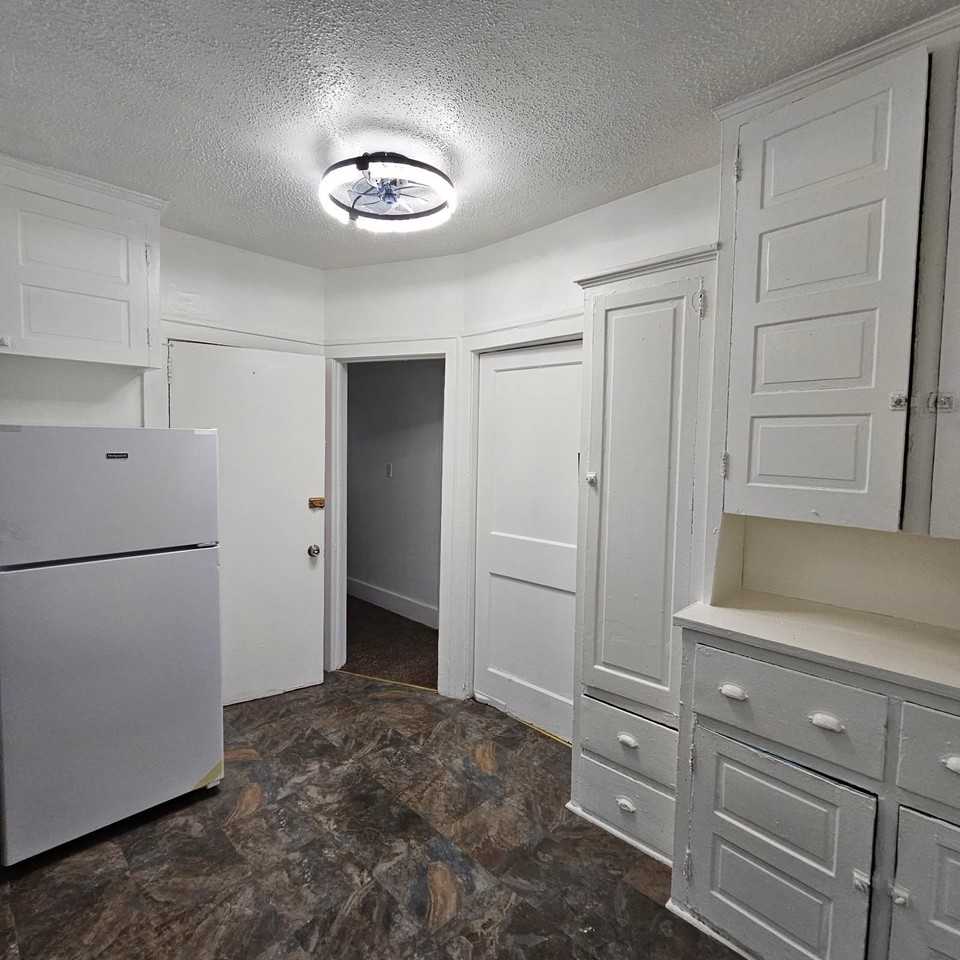 1929 Calvert St Nw #2 - Photo 2 of 14