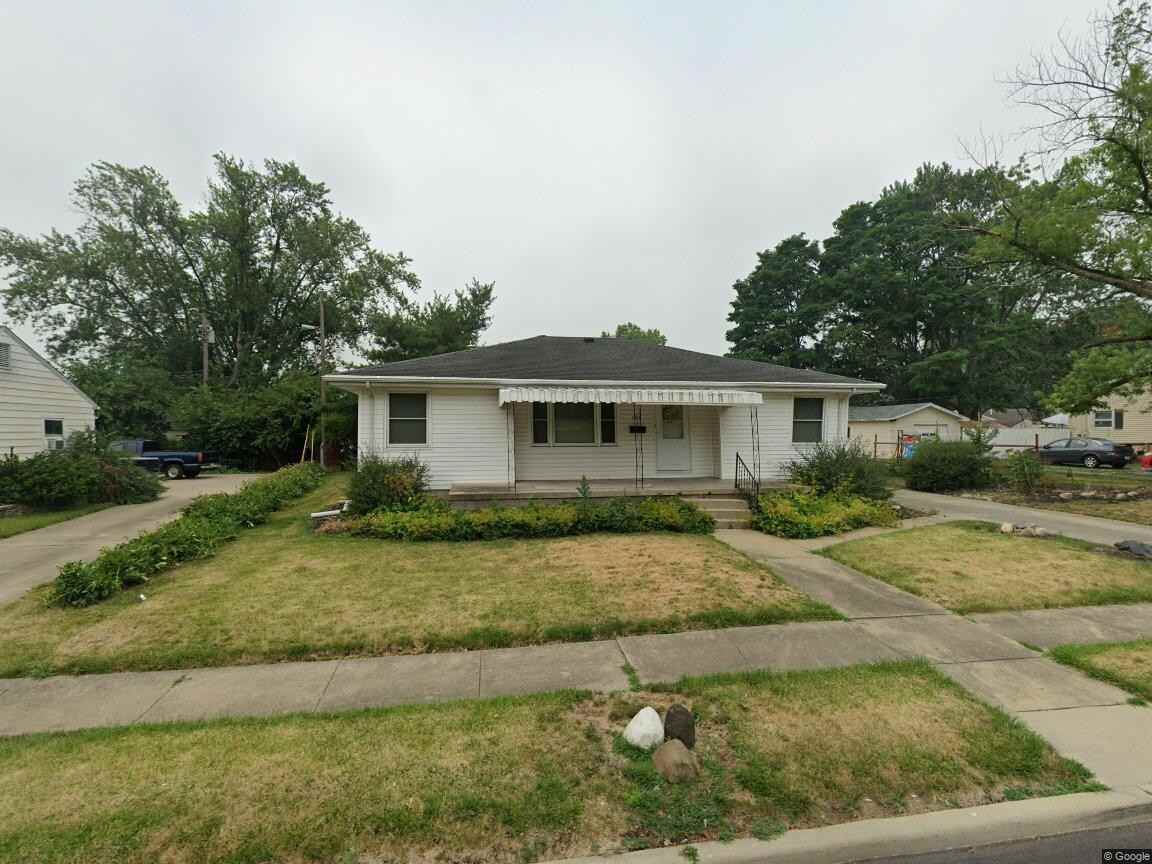 2705 Main St #1
