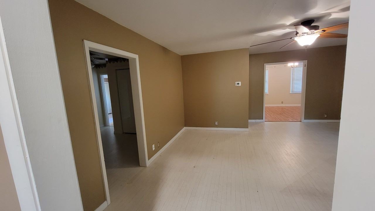 2705 Main St #1 - Photo 3 of 13