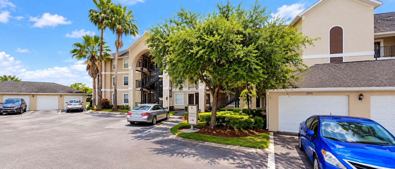 2607 Emerald Lake Ct