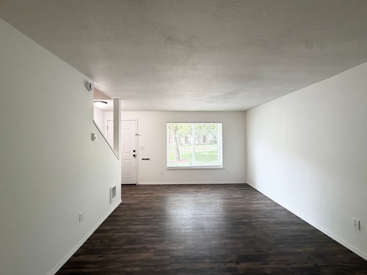 5114 NE 34th Street - Photo 5 of 19