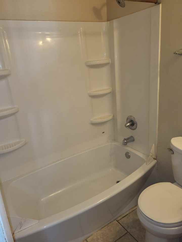 211 E 9th St #1 - Photo 2 of 10